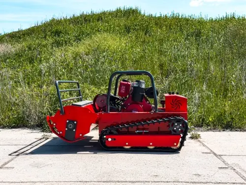 Robot koszący HDM 100 cm — widok z boku, podwozie gąsienicowe